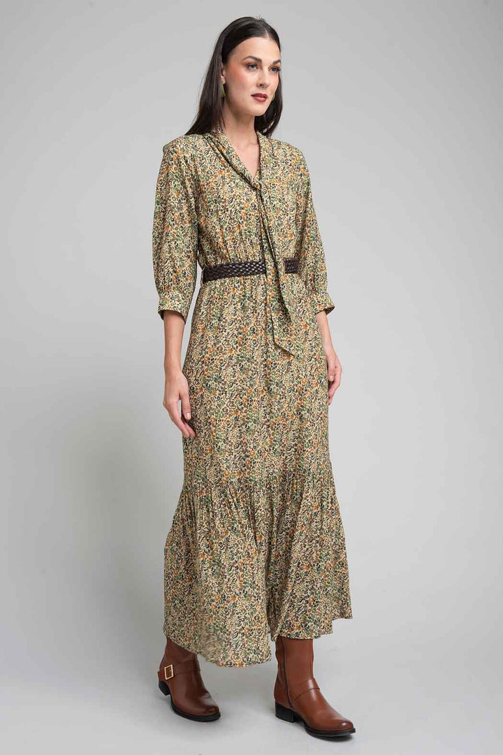 Vestido Estampado Con Cinturon Y Corbatin