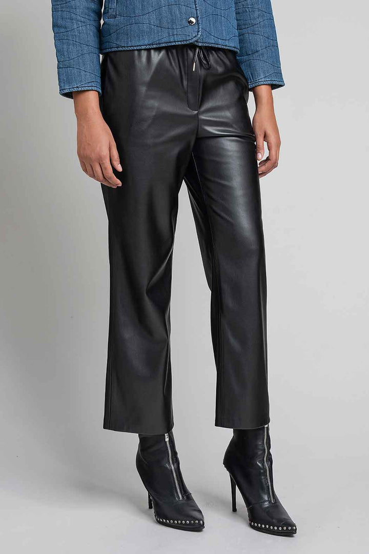 Pantalon De Vinipiel Con Resorte En Cintura