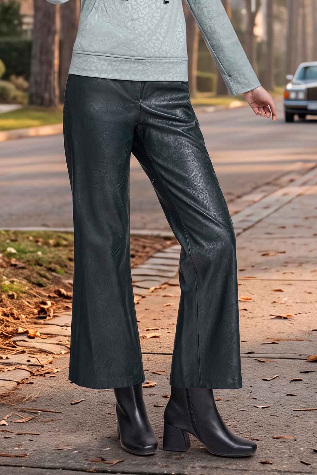Pantalon De Vinipiel Con Resorte En Cintura