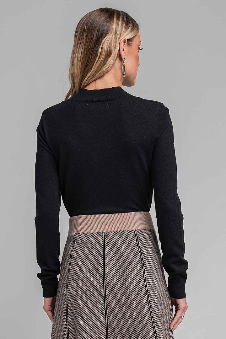 Sueter De Punto Con Cuello Alto