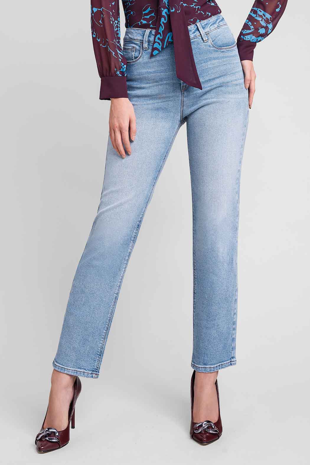 Jeans Corte Recto
