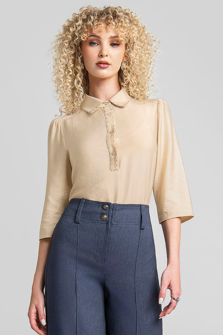 Blusa Lisa Con Cuello Camisero