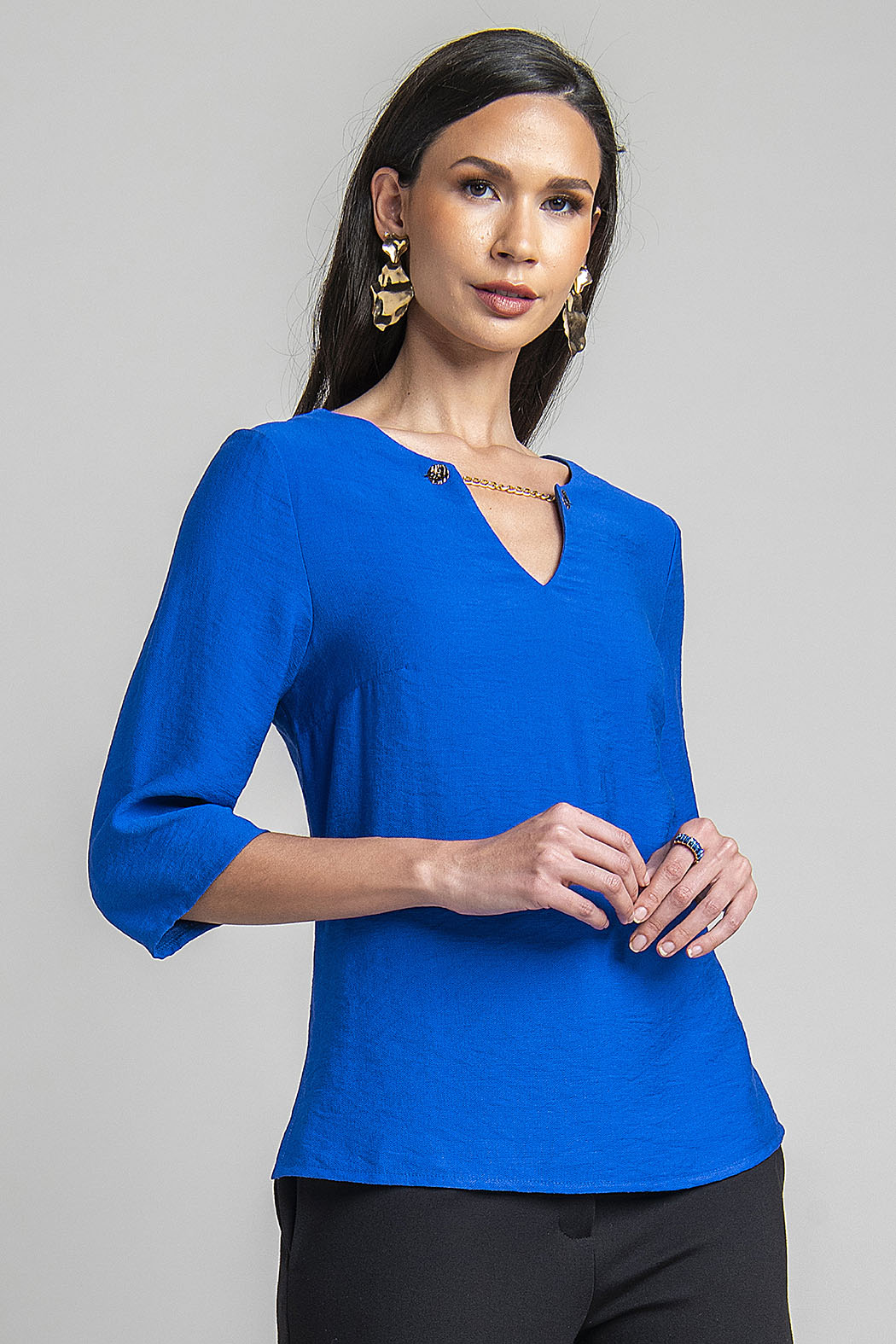 Blusa Con Manga 3/4 Y Cadena En Escote