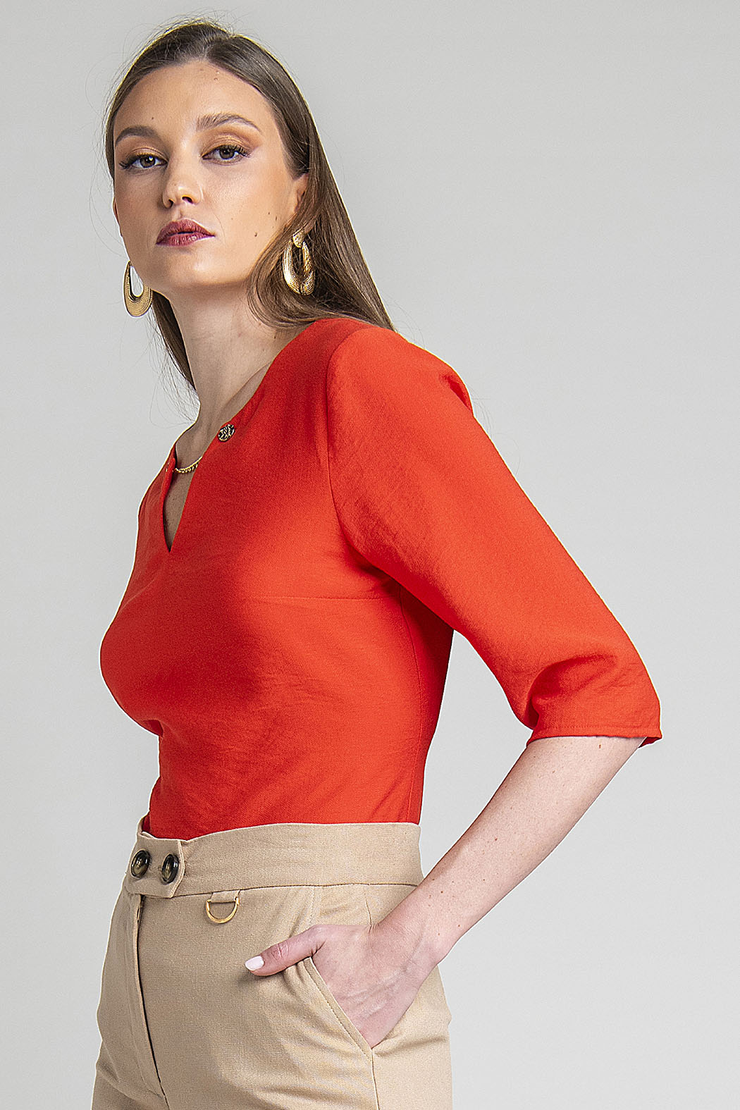 Blusa Con Manga 3/4 Y Cadena En Escote
