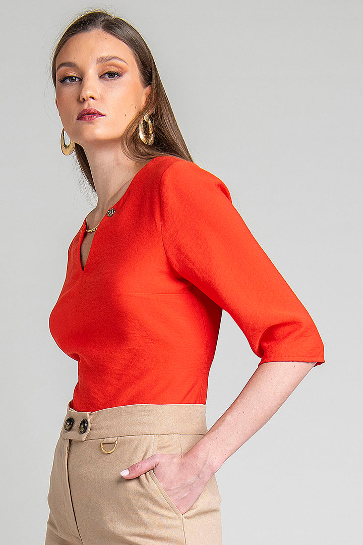Blusa Con Manga 3/4 Y Cadena En Escote