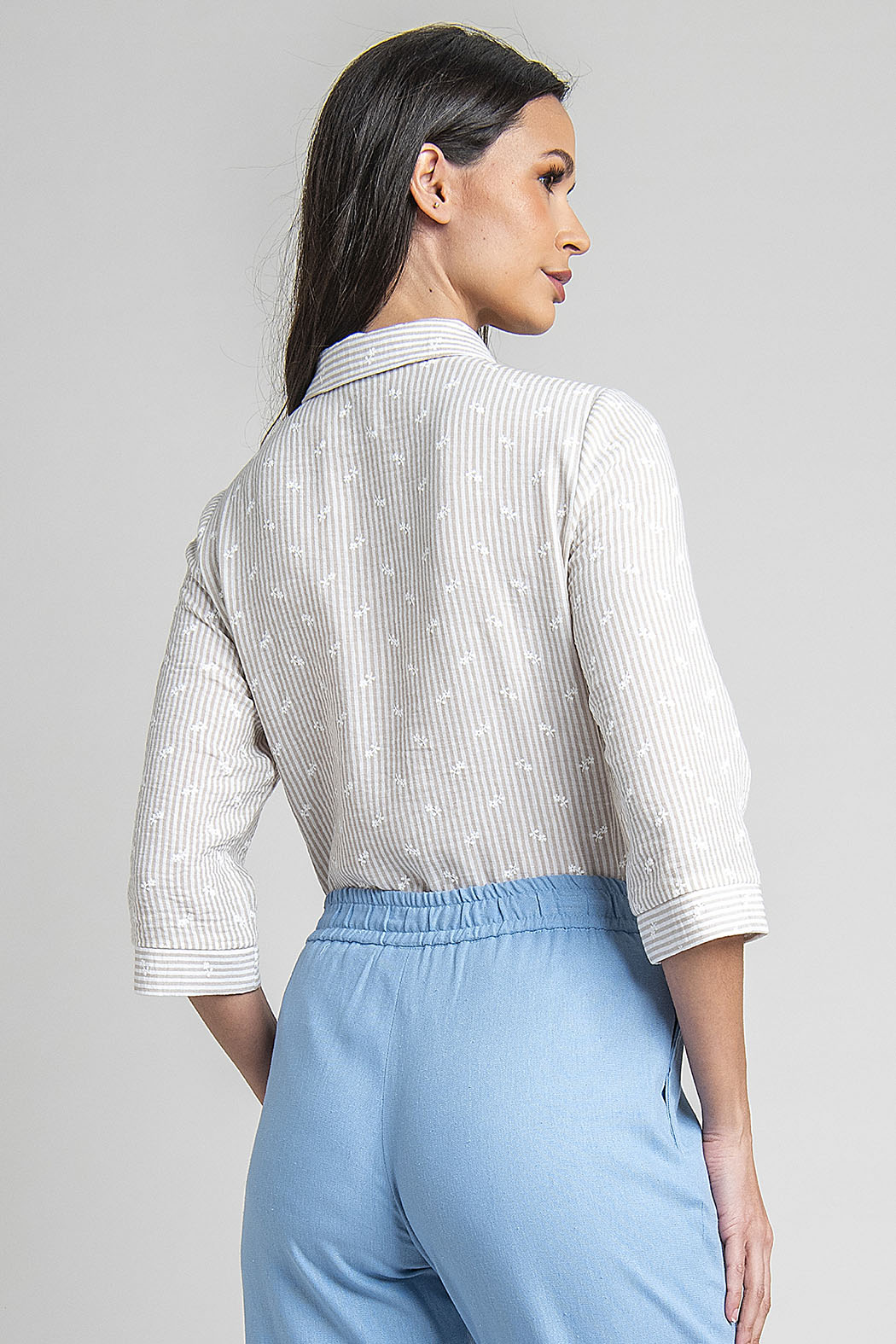 Blusa Con Estampado De Suriles Flores