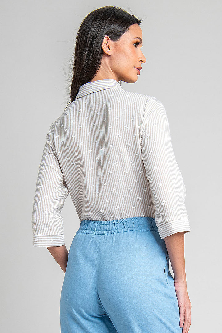 Blusa Con Estampado De Suriles Flores
