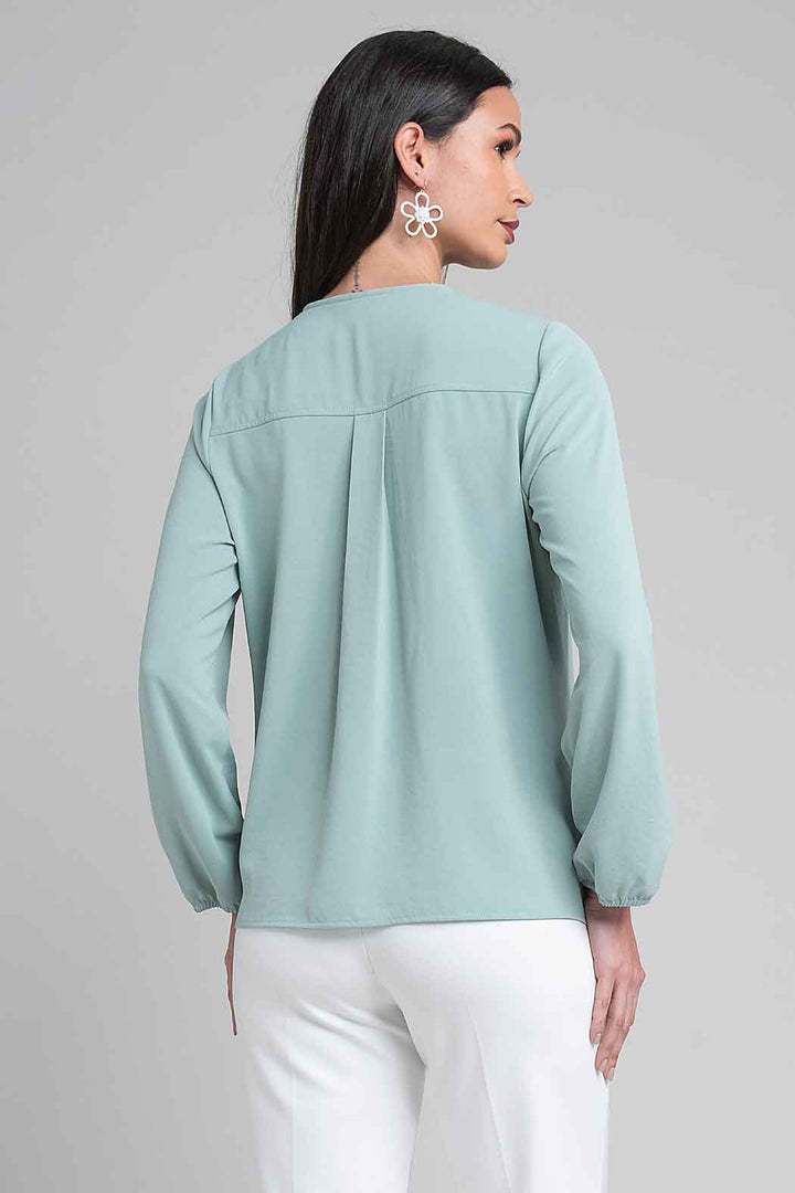 Blusa Lisa Con Manga Larga