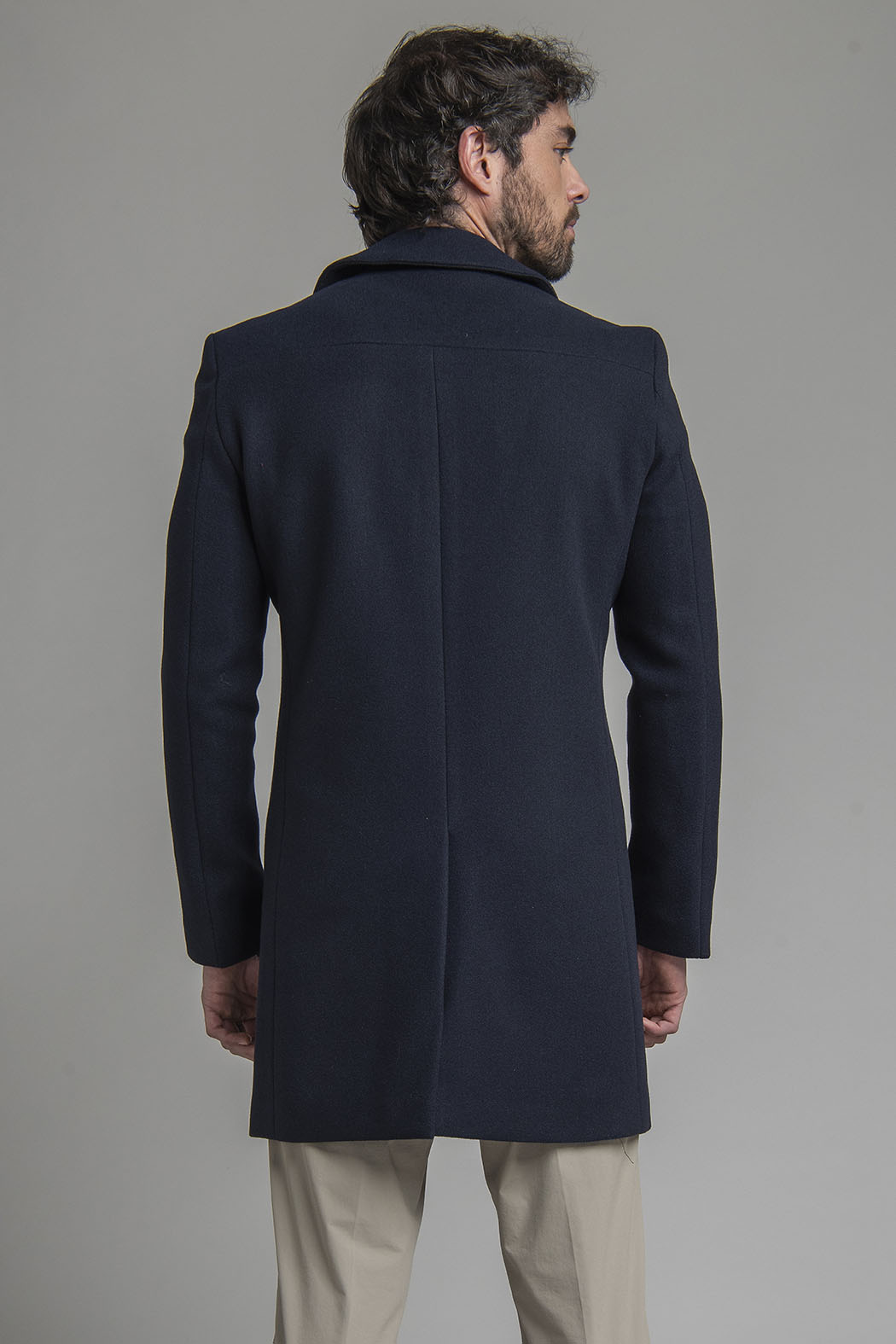 Abrigo Con Solapa Y Botones Al Frente