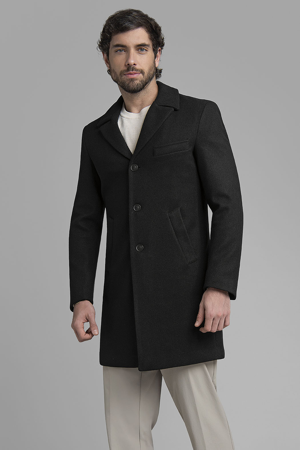 Abrigo Con Solapa Y Botones Al Frente