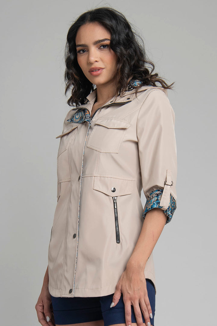 Gabardina Con Capucha Desmonrable