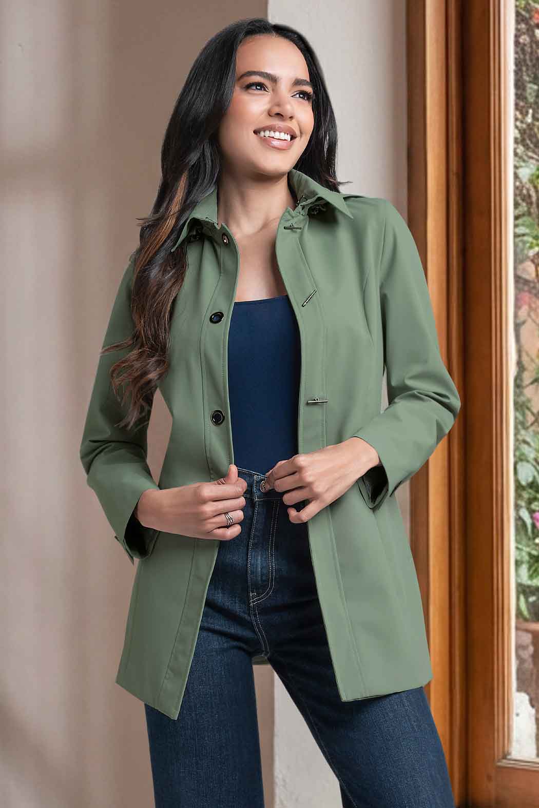 Gabardina Con Capucha Desmontable Y Cuello Sport