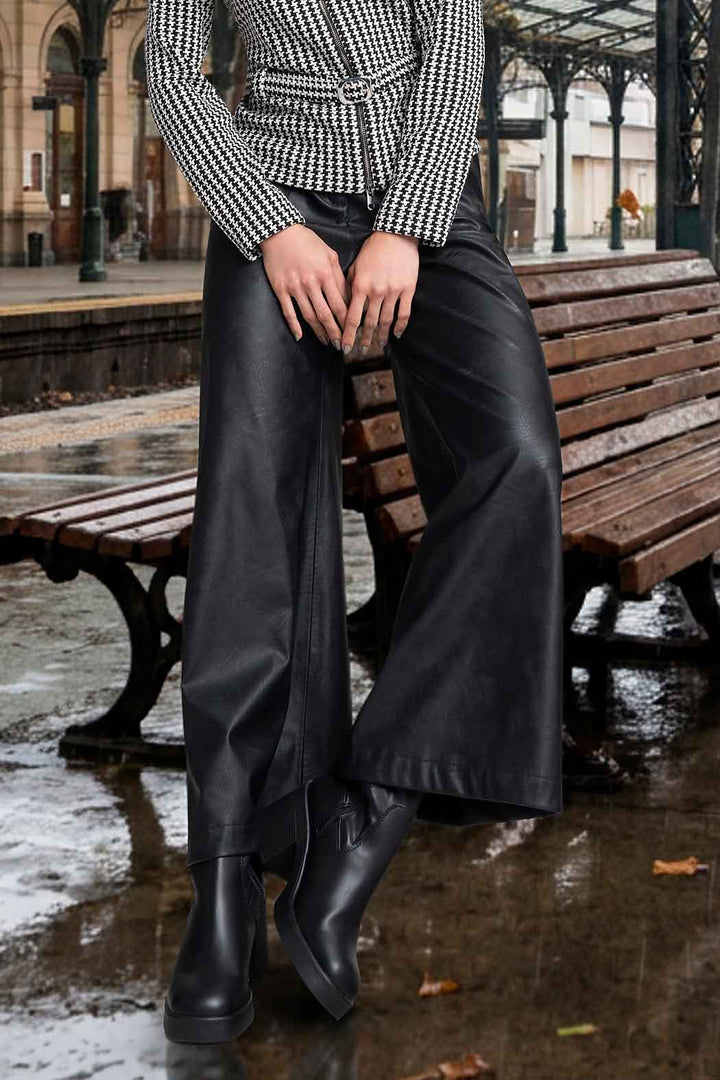 Pantalon De Vinipiel Corte Ancho