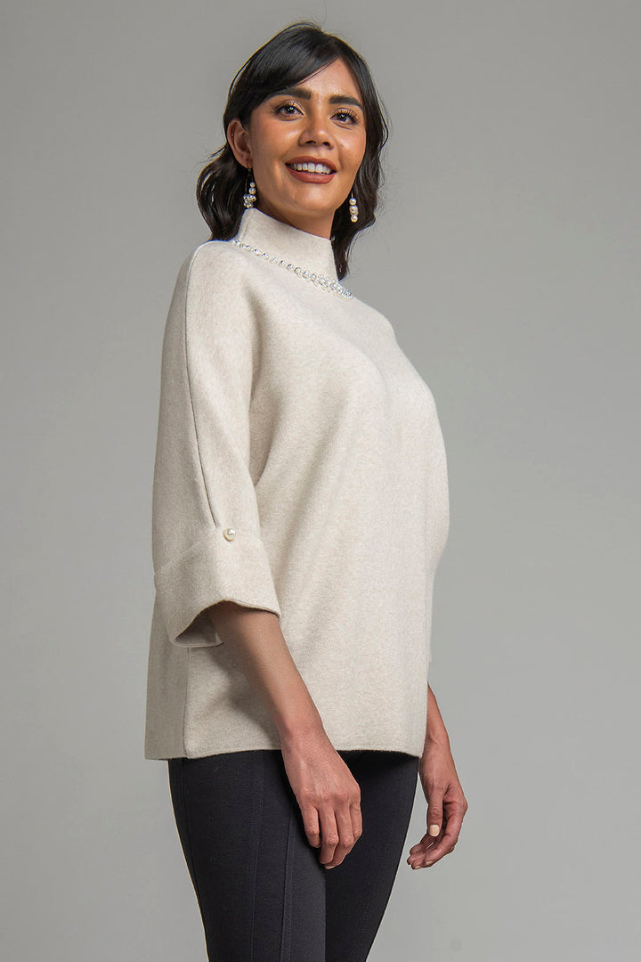 Sueter De Punto Con Pedreria En Cuello