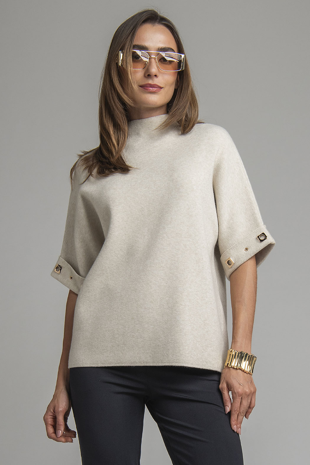 Sueter De Punto Con Cuello Alto Y Detalles En Mangas