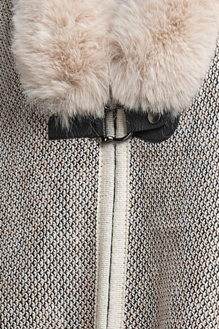 Capa Larga De Peluche Con Bolsas