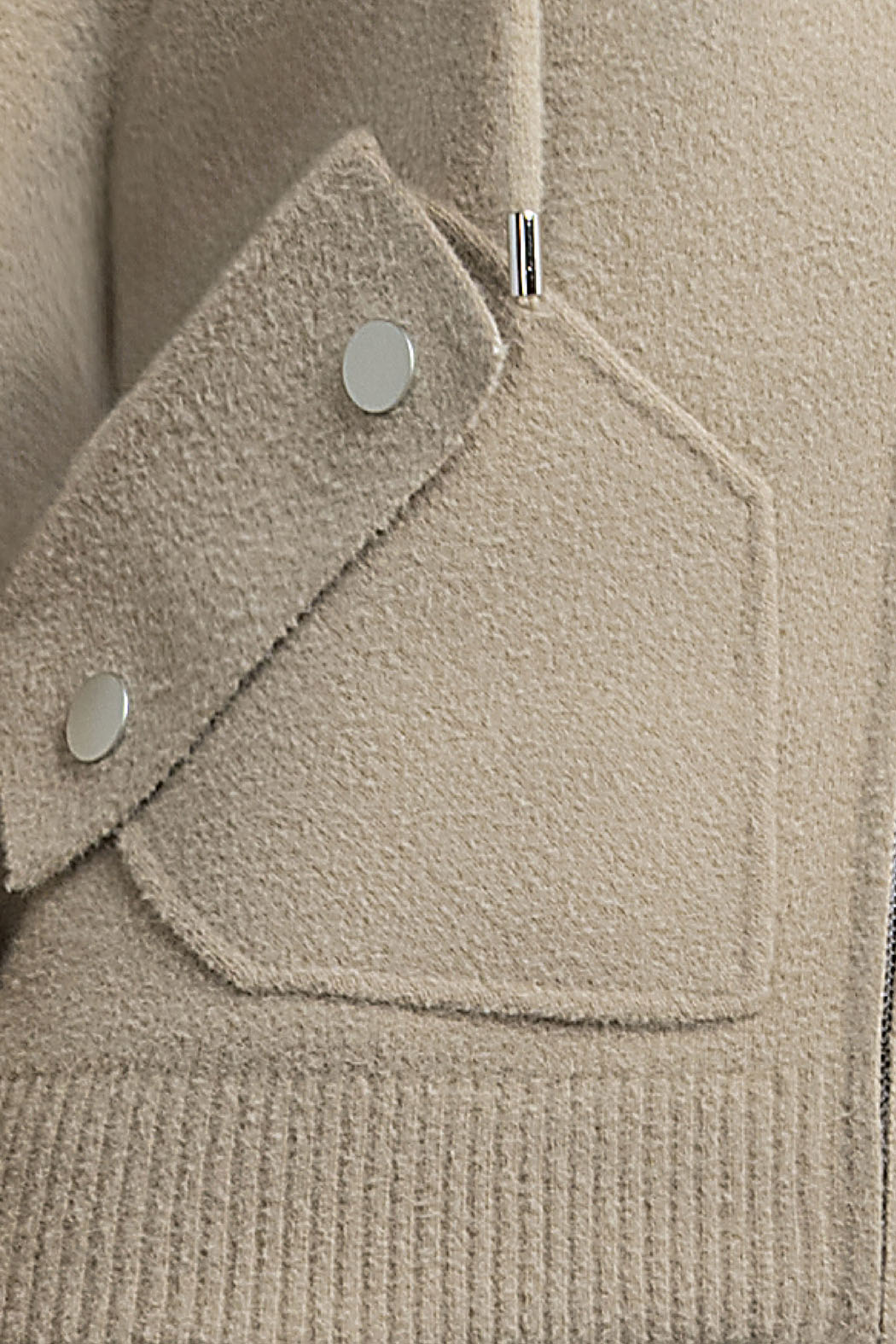 Sueter De Punto Con Cierre Al Frente