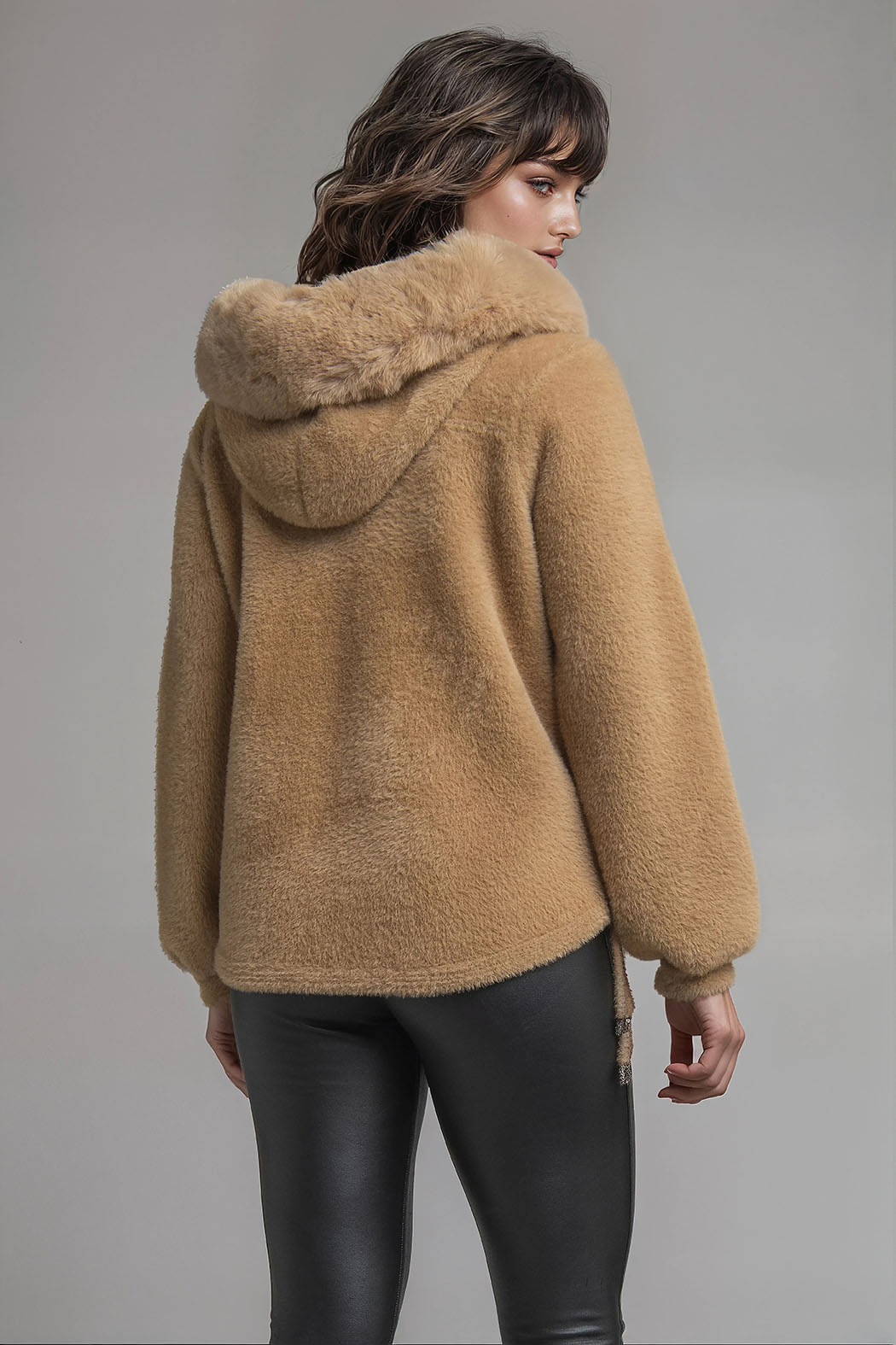 Sueter Con Peluche En Gorro