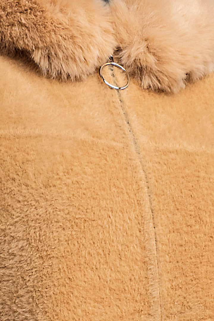 Sueter Con Peluche En Gorro