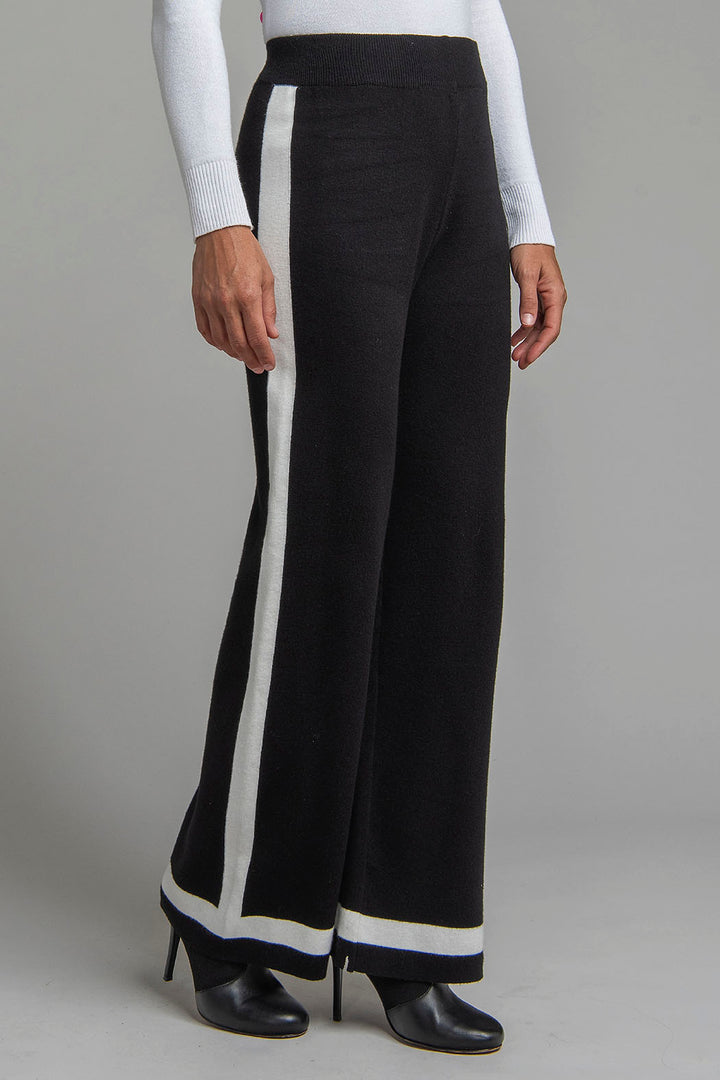 Pantalon De Punto Corte Recto Con Lineas En Lateral