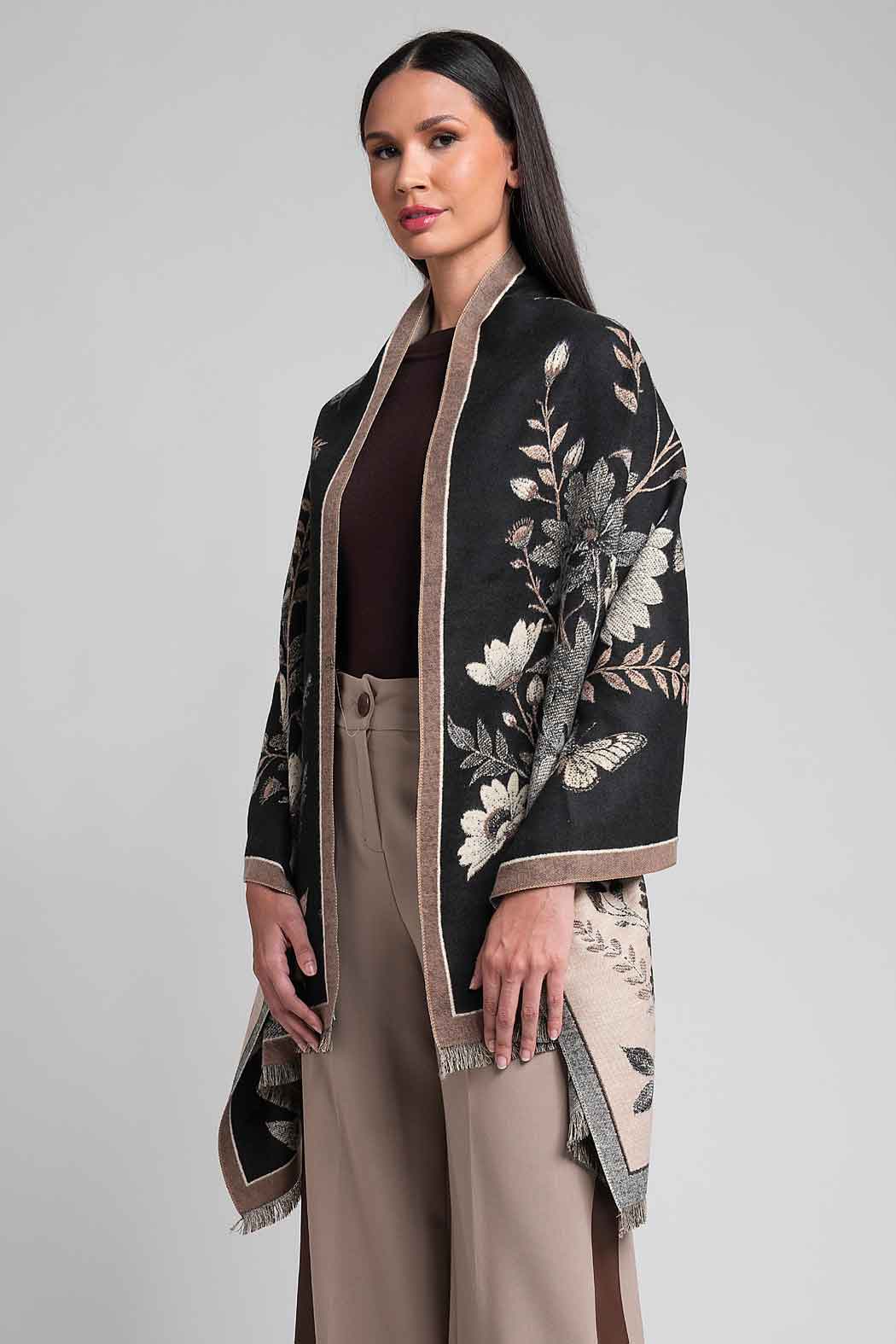 Capa Con Estampado Floral