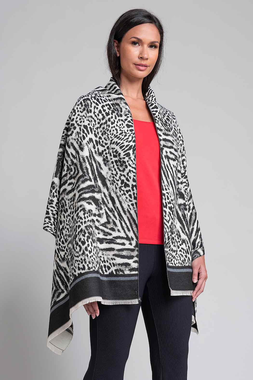 Capa Con Estampado Animal Print