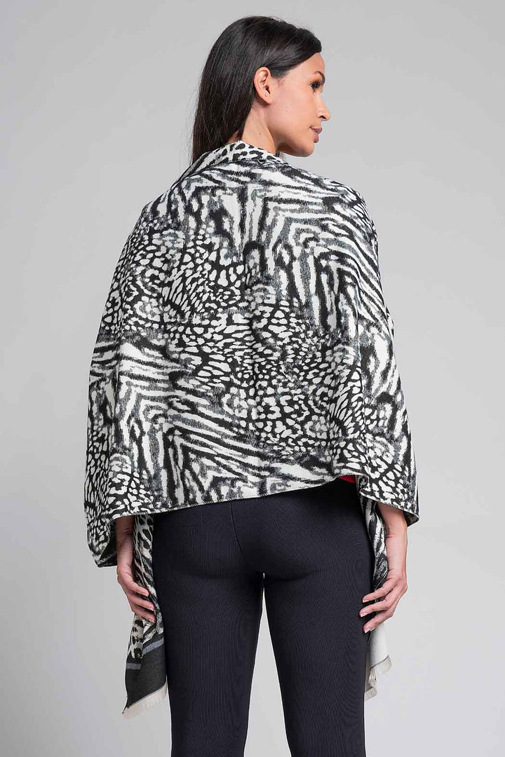 Capa Con Estampado Animal Print