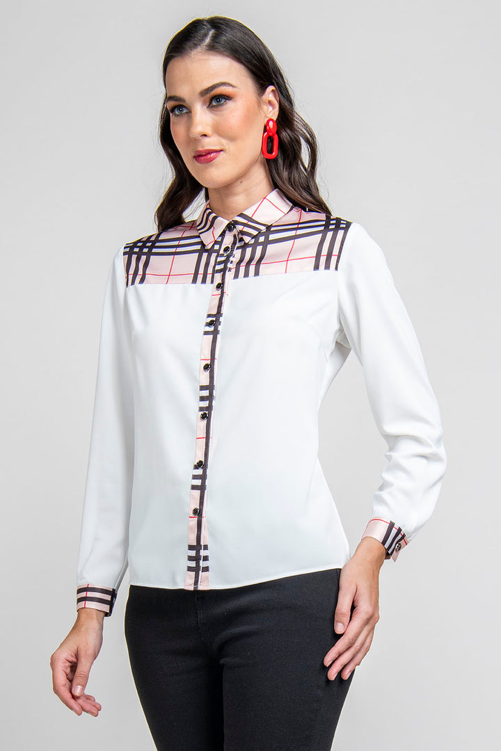 Blusa Camisera Con Cuadros En Cuello Y Puños