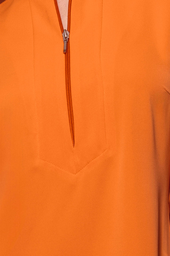 Vestido Liso Con Cierre Al Frente