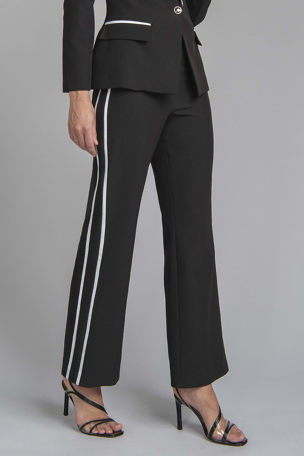 Pantalon Corte Amplio Con Lineas Laterales