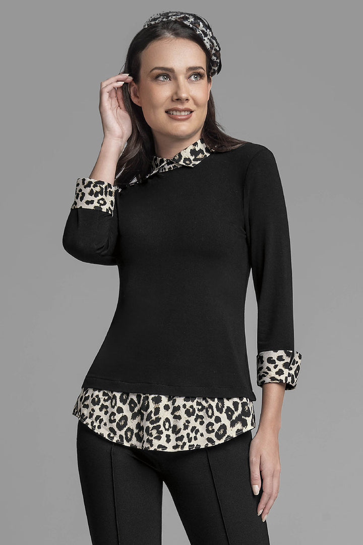 Blusa  Con Estampado De Animal Print En Puños Y Cuello