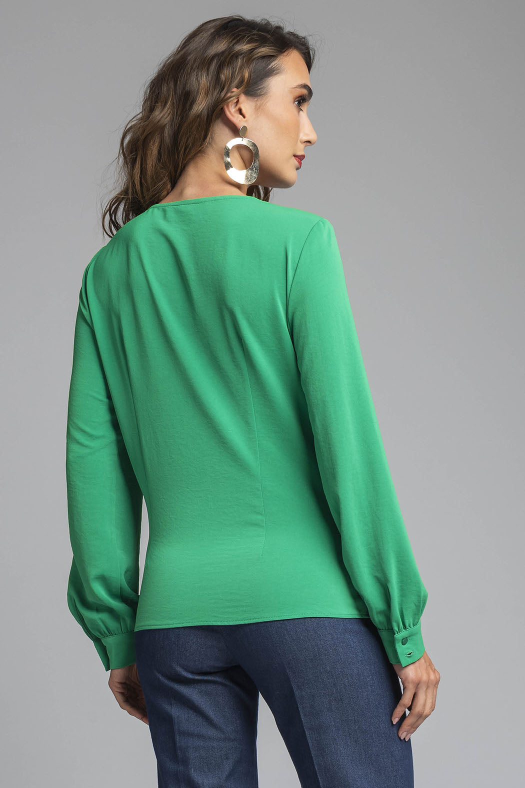 Blusa Manga Larga Con Detalle De Broches Al Frente
