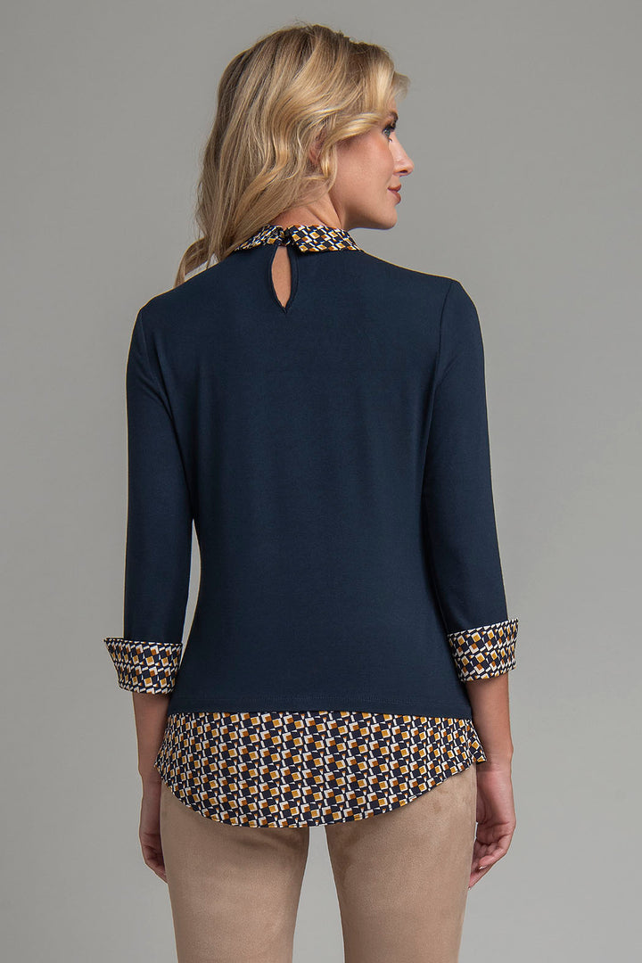Blusa Con Estampado En Cuello, Puños Y Bajo