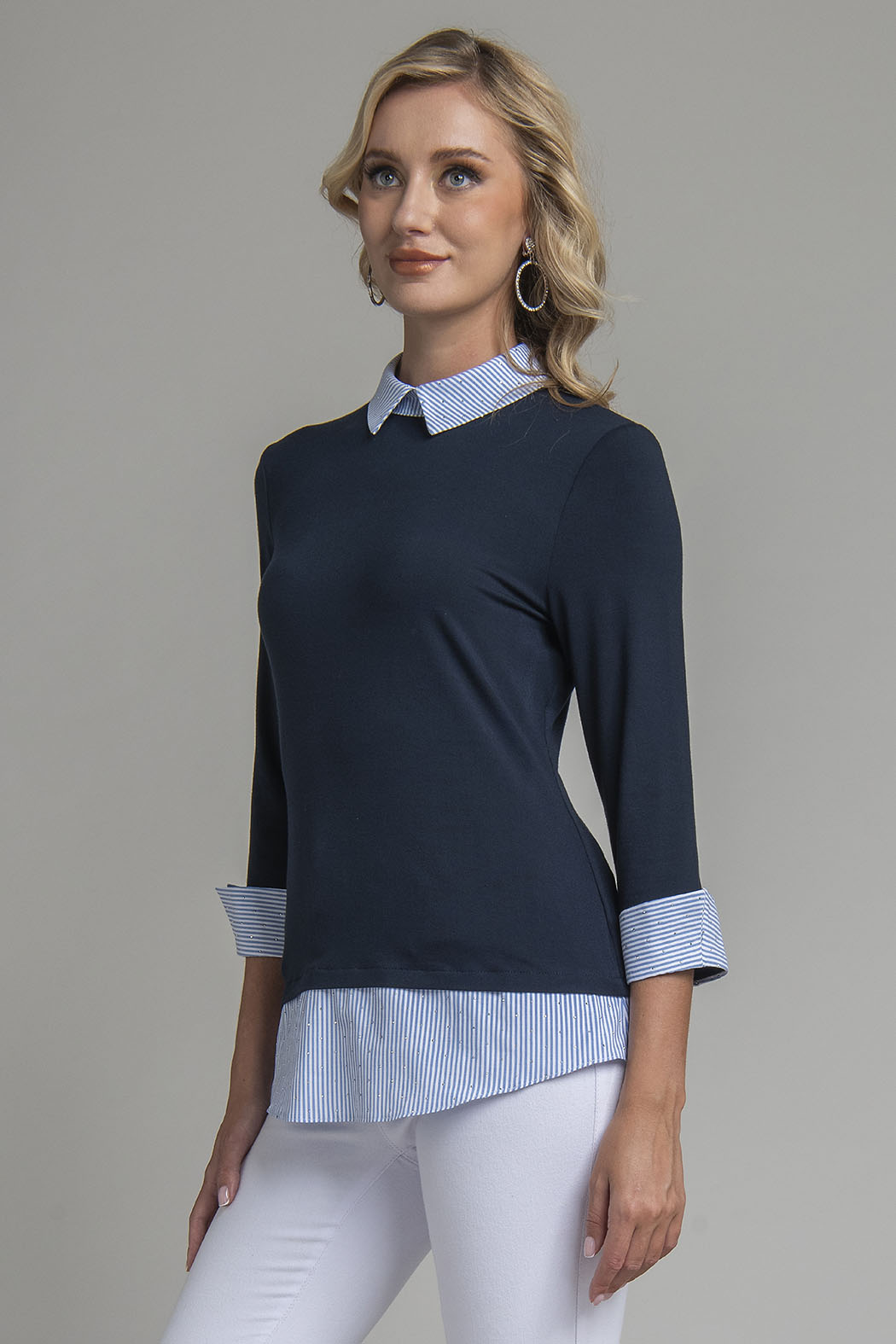 Blusa Con Brillos En Cuello, Puños Y Bajo