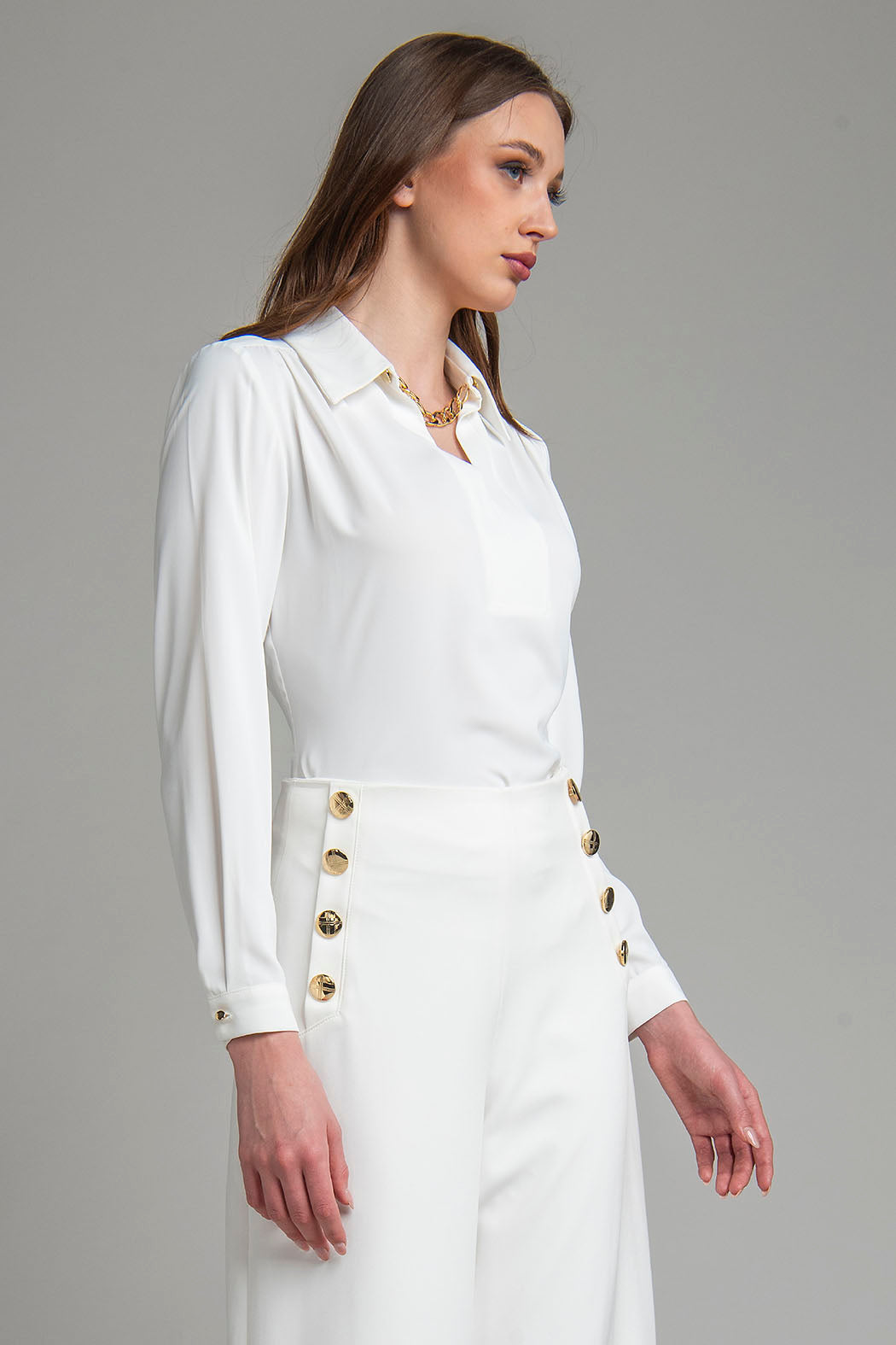 Blusa De Manga Larga Con Dettalle De Cadena En Escote