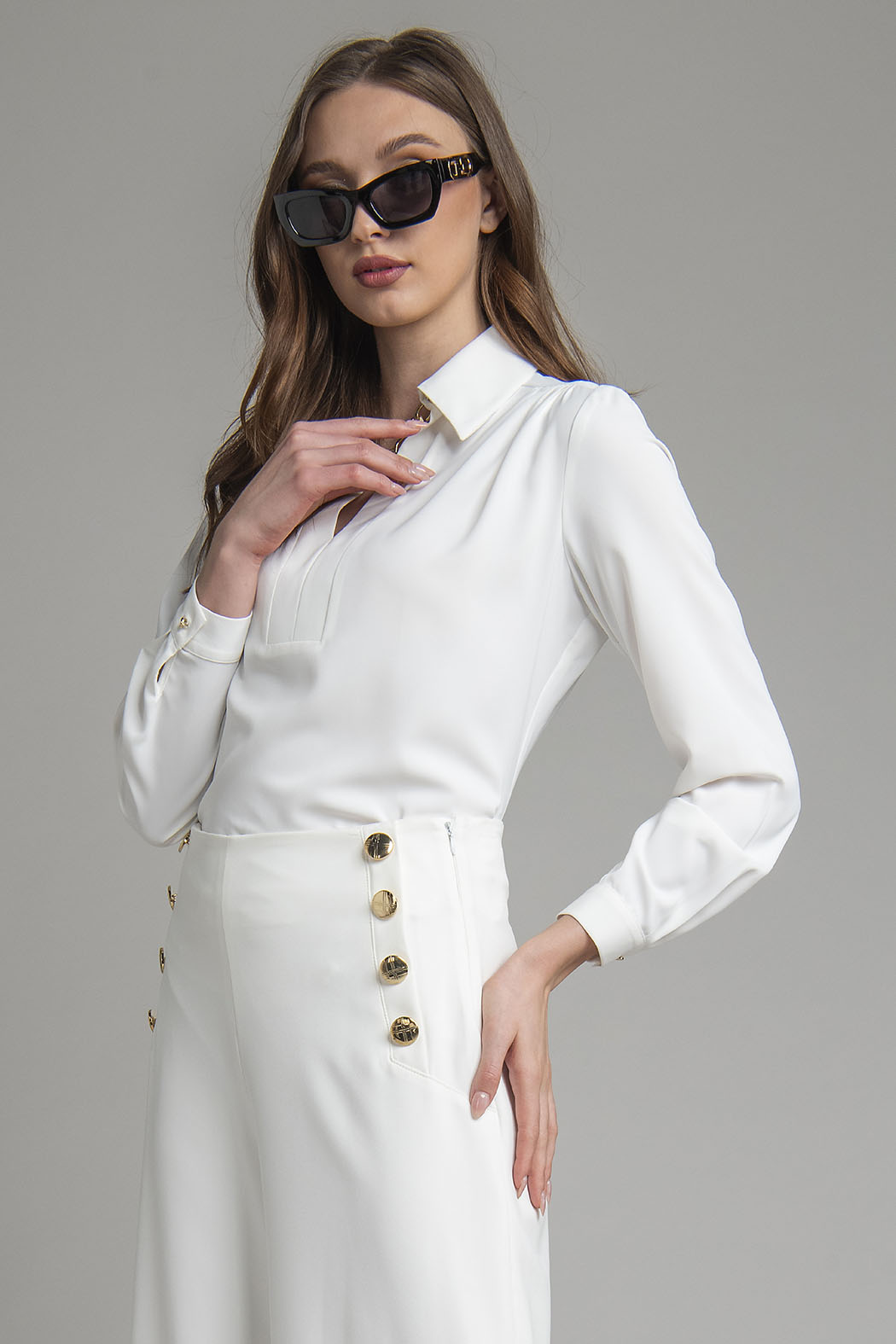 Blusa De Manga Larga Con Dettalle De Cadena En Escote