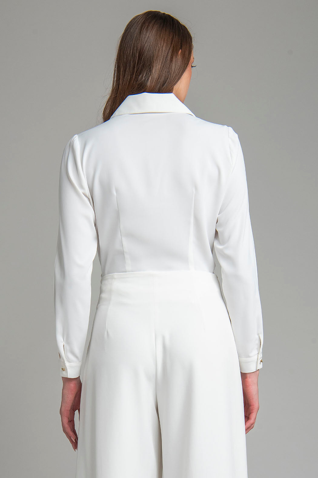 Blusa De Manga Larga Con Dettalle De Cadena En Escote