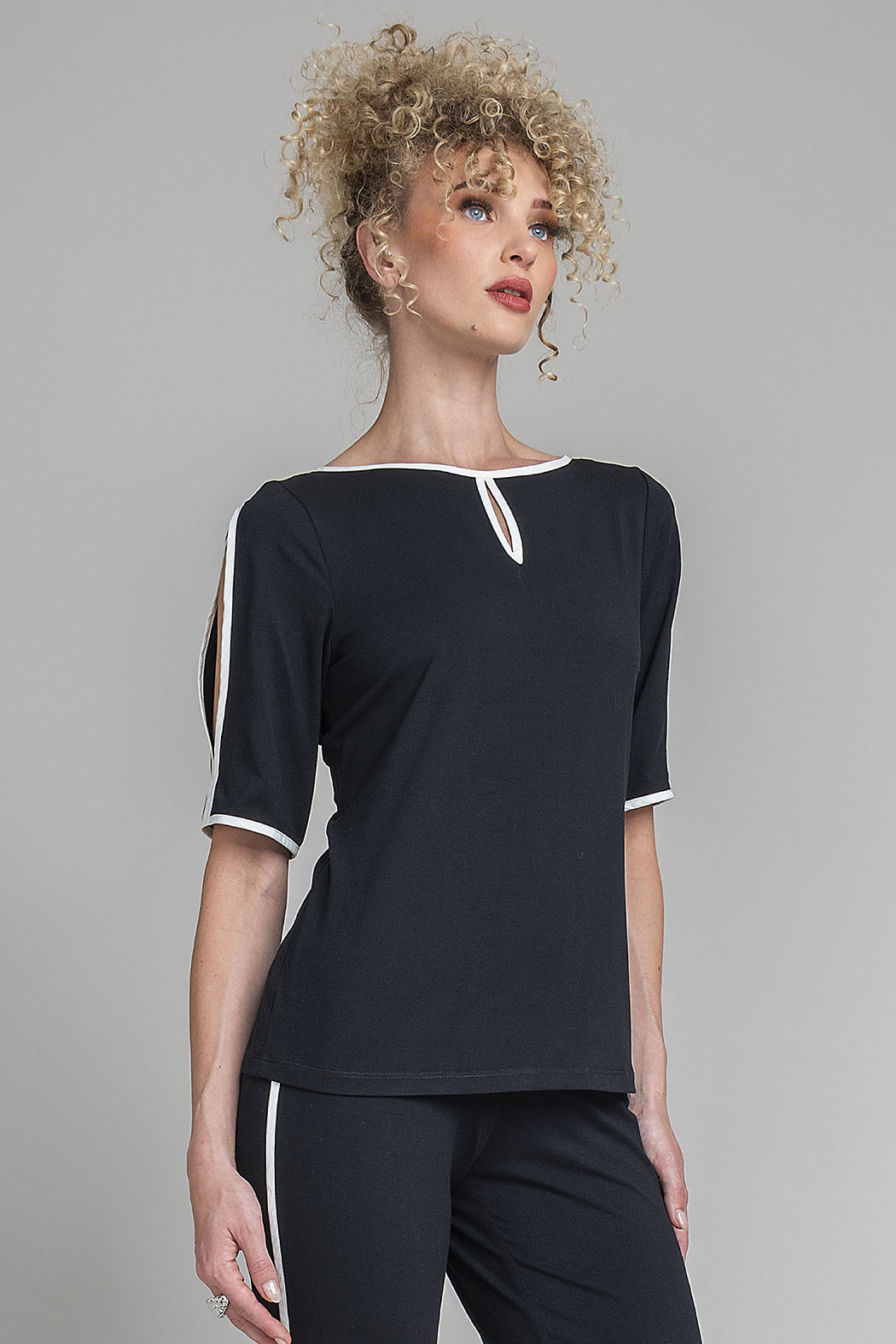 Blusa Con Abertura En Mangas