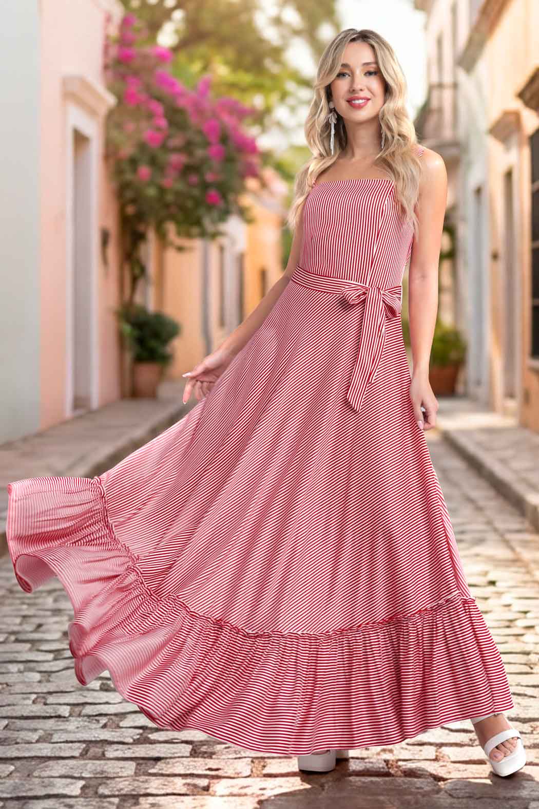 Vestido Con Franjas Y Olan En Bajo