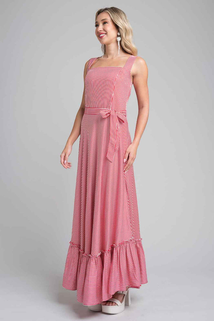 Vestido Con Franjas Y Olan En Bajo