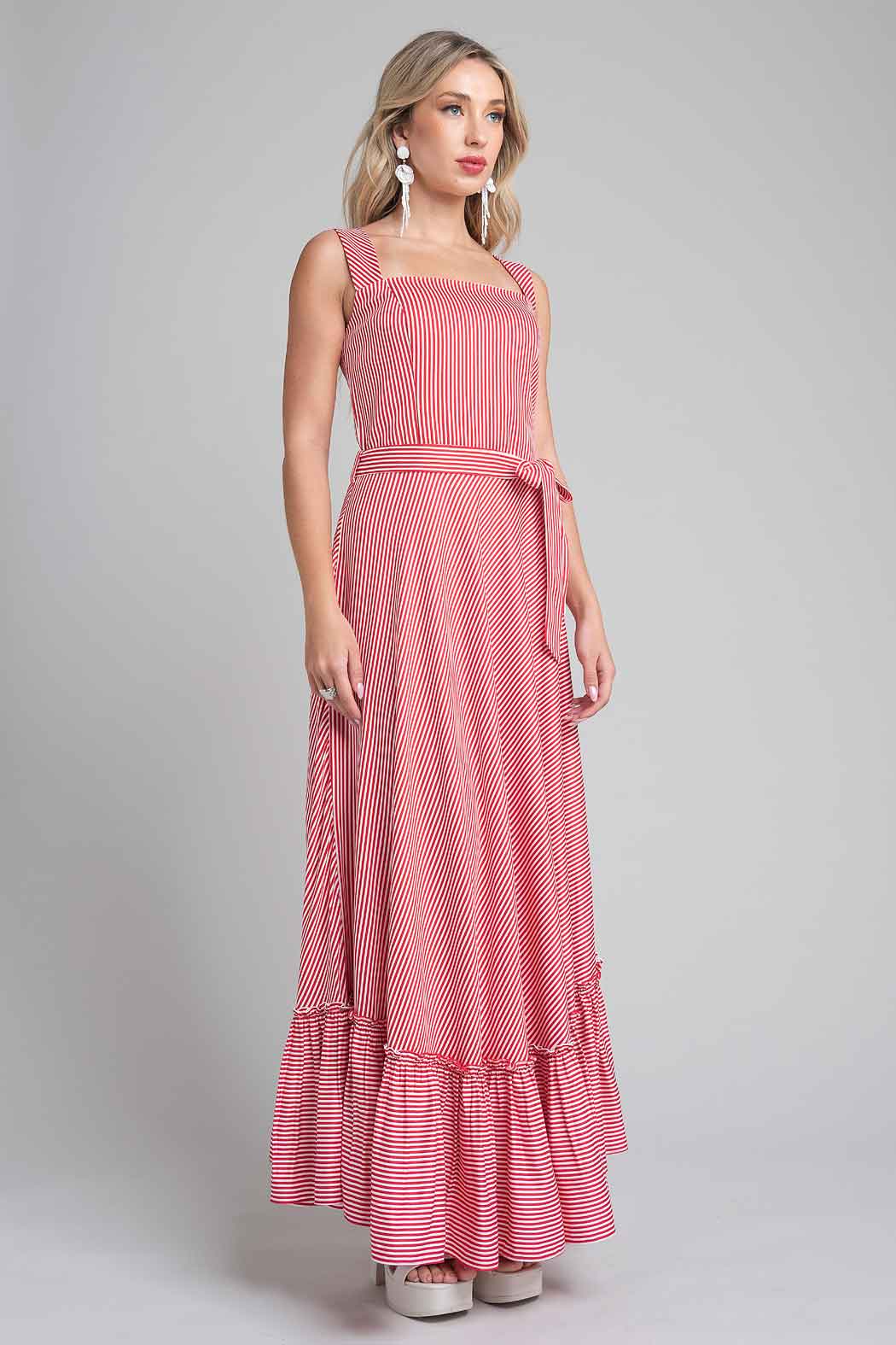 Vestido Con Franjas Y Olan En Bajo