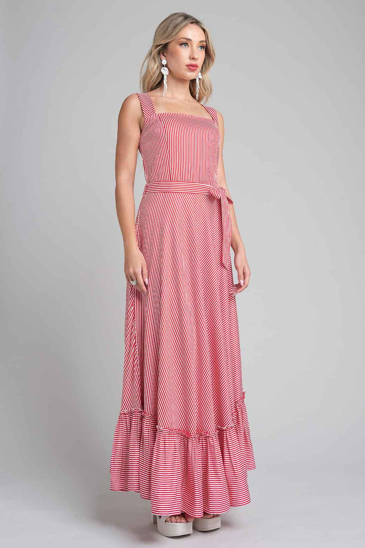 Vestido Con Franjas Y Olan En Bajo