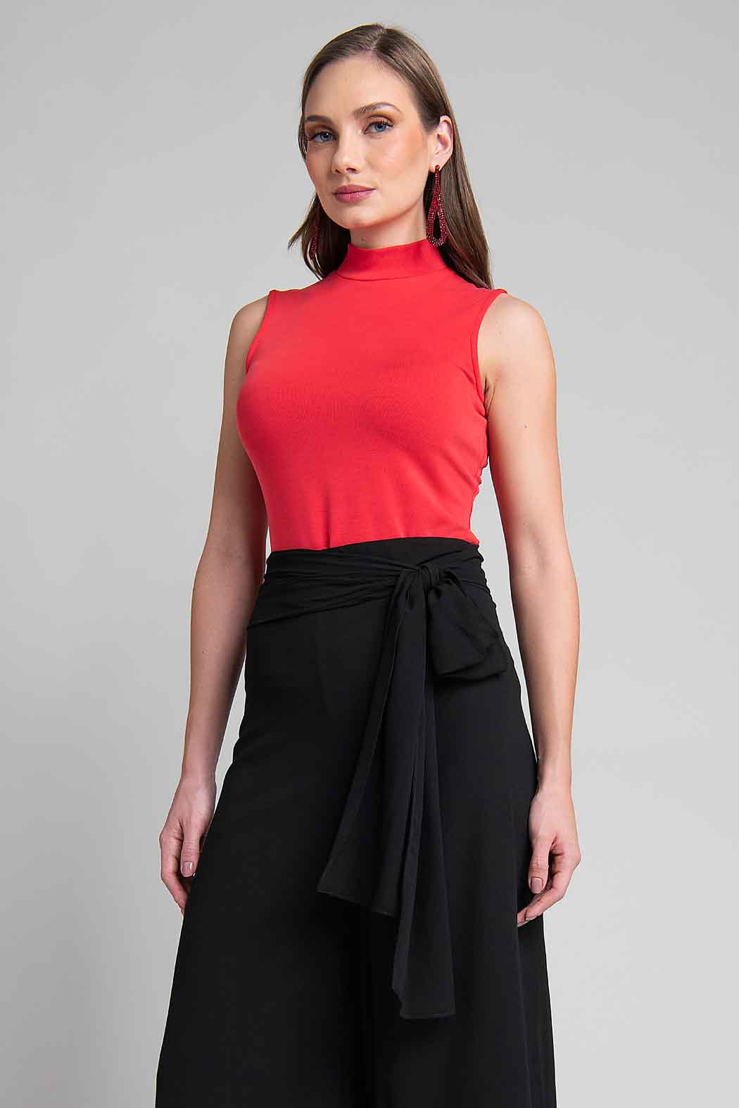 Blusa Sin Mangas Con Cuello Alto