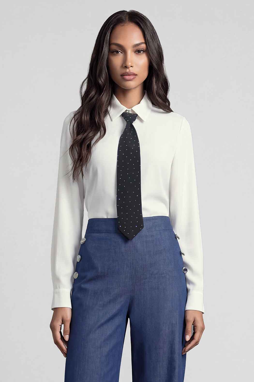 Blusa Camisera Con Corbata De Brillos