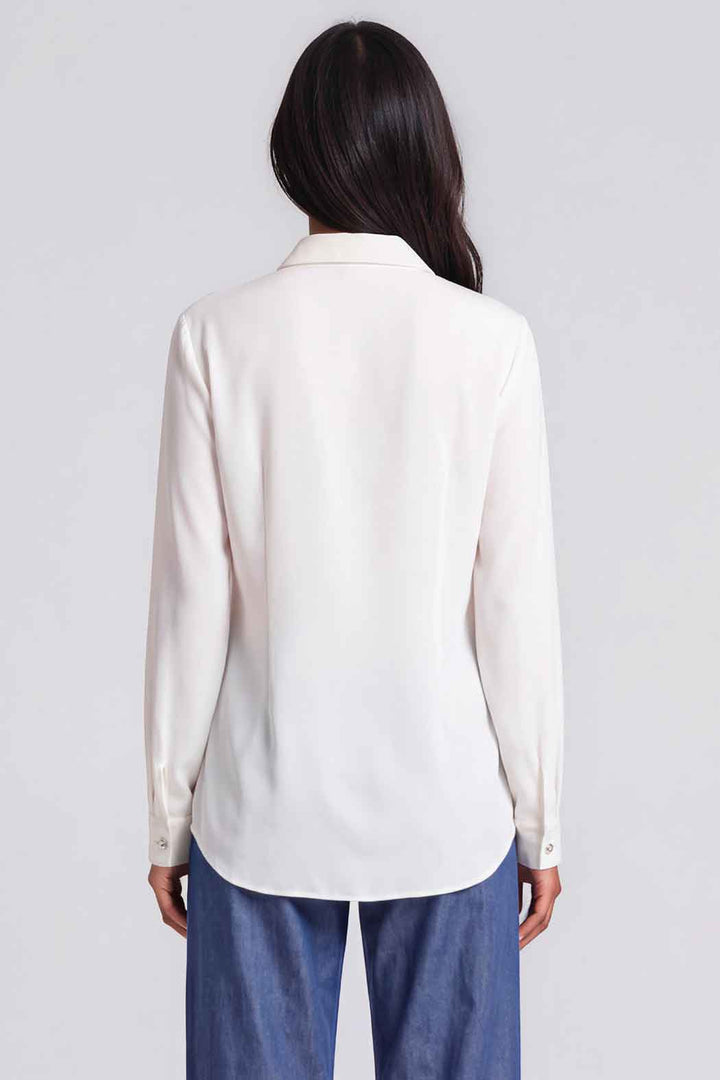 Blusa Camisera Con Corbata De Brillos