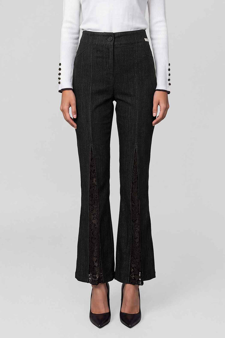 Pantalon Corte Amplio Con Detalle De Encaje En Bajo
