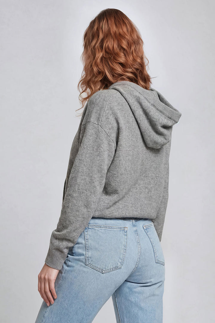 Sueter De Punto Con Gorro Y Bolsas