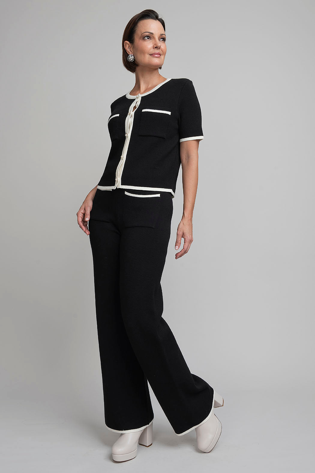 Conjunto De Punto Con Pantalon Y Blusa