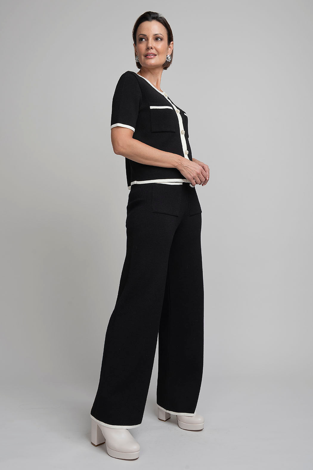 Conjunto De Punto Con Pantalon Y Blusa