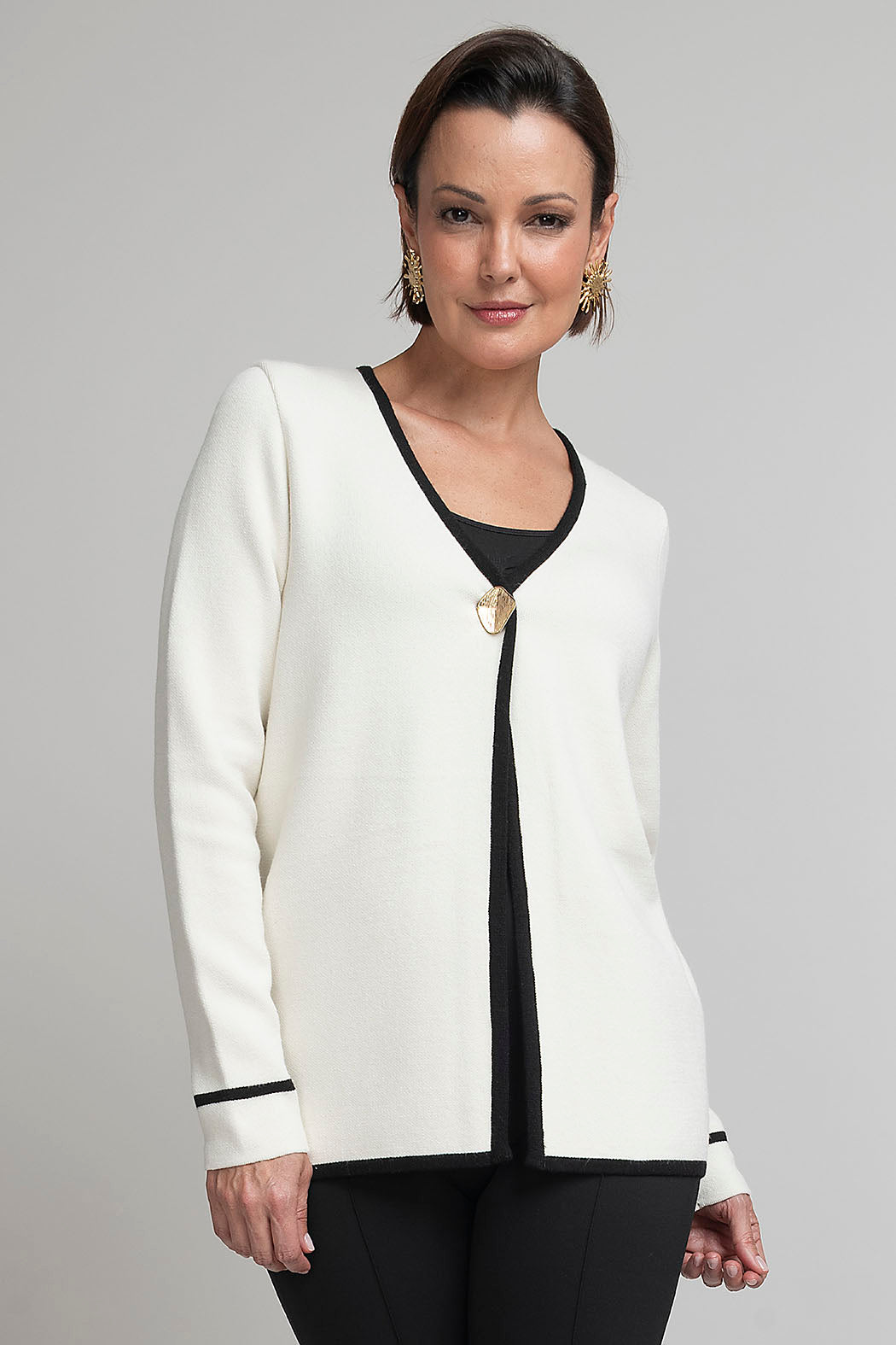 Suéter De Punto Con Botón Dorado